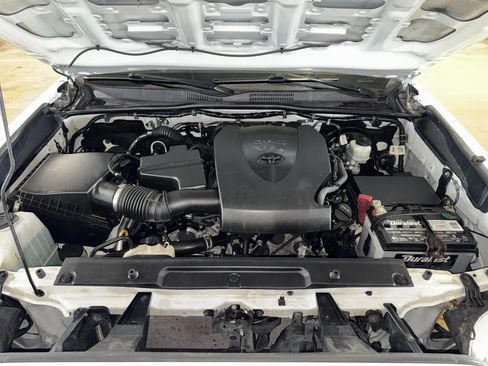 Used 2021 Toyota Tacoma TRD Sport RWD image 33