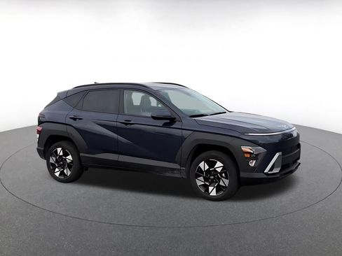 Used 2025 Hyundai Kona SEL AWD/4WD image 2