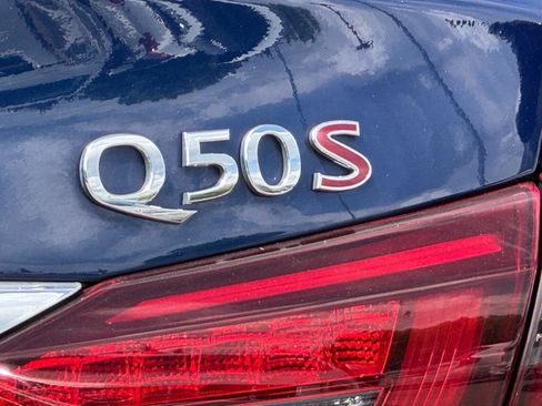 Used 2018 INFINITI Q50 Red Sport 400 w/ Sensory Package (Sport) RWD image 13