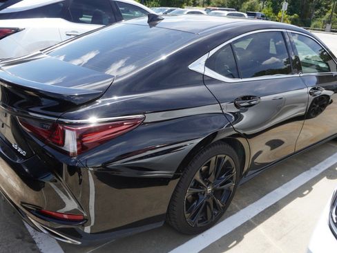 Used 2024 Lexus ES 350 F Sport w/ Accessory Package (Z2) FWD image 5