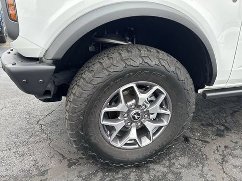 Used 2024 Ford Bronco Badlands AWD/4WD image 8