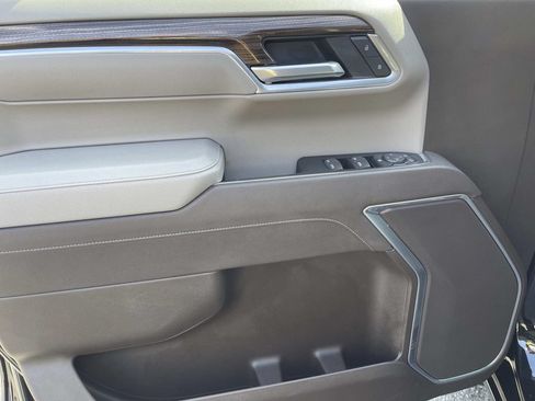Used 2026 Chevrolet Silverado 1500 RST RWD image 16