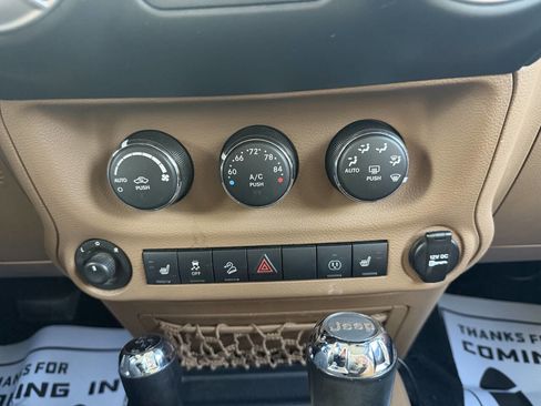 Used 2015 Jeep Wrangler Unlimited Sahara w/ Mopar Chrome Edition Group image 22