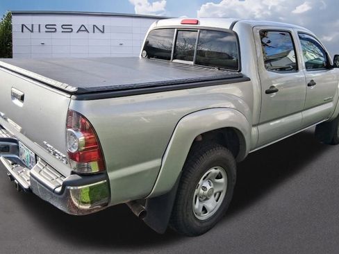 Used 2009 Toyota Tacoma PreRunner image 8