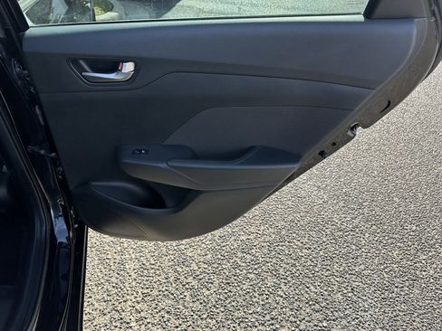 Used 2021 Hyundai Accent SE image 16