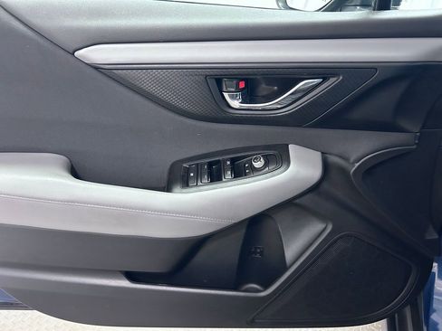 Used 2022 Subaru Outback Premium image 4