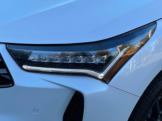 Certified 2025 Acura RDX w/ Advance Package AWD/4WD image 16