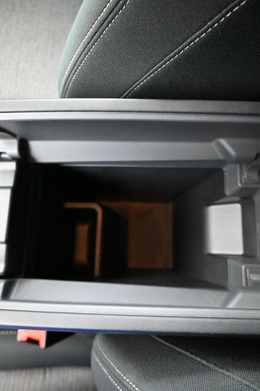 Certified 2023 Nissan Rogue SV FWD image 23
