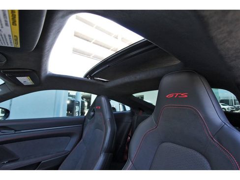 Used 2025 Porsche 911 Carrera GTS RWD image 18