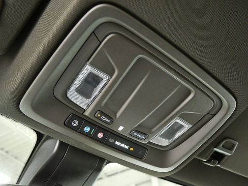 Used 2021 Chevrolet Silverado 2500 LTZ w/ Gooseneck/5TH Wheel Package image 34