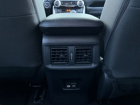 Used 2025 Toyota RAV4 XLE image 12