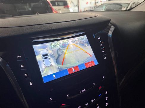 Used 2017 Cadillac Escalade Luxury image 30