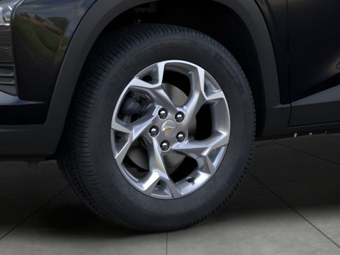 New 2026 Chevrolet Trax LS w/ LS Convenience Package FWD image 9