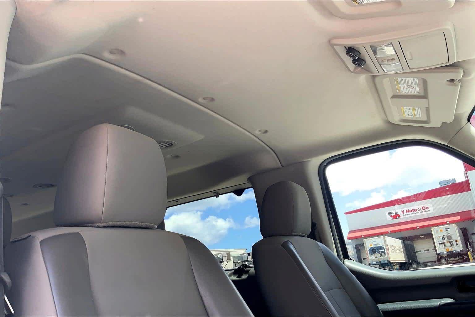 Used 2016 Nissan NV 3500 SV RWD image 29