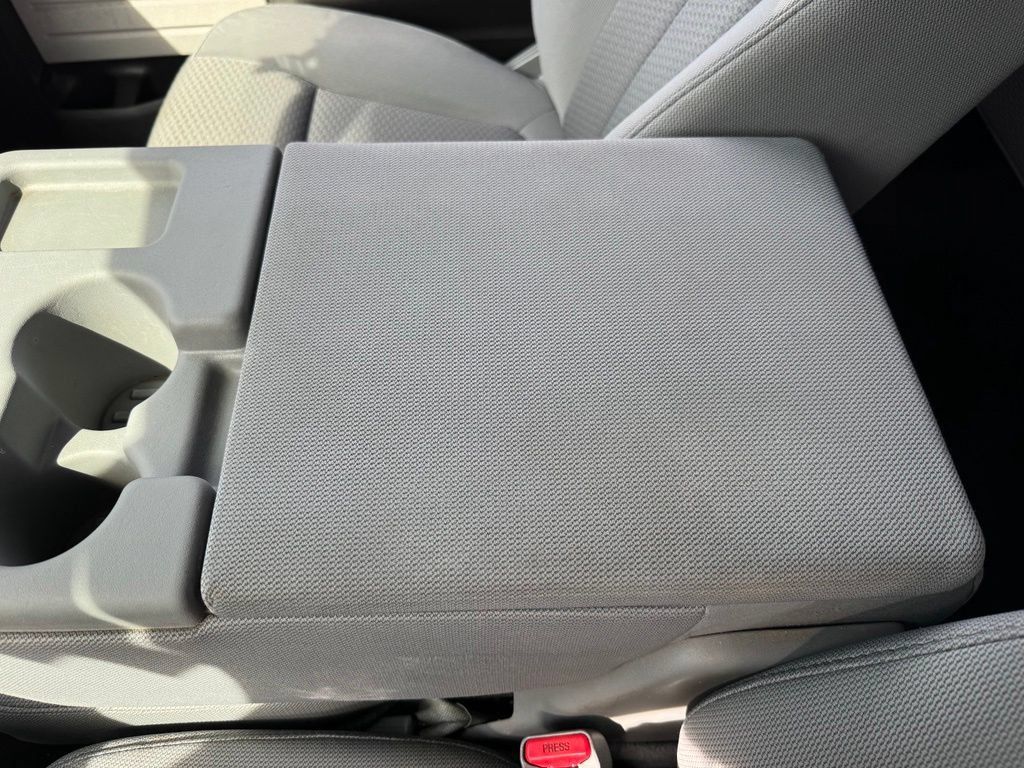 Used 2013 Ford F150 XLT w/ Luxury Equipment Group AWD/4WD image 19