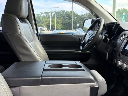 Used 2016 Toyota Tundra SR image 15