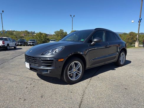 Used 2018 Porsche Macan image 1
