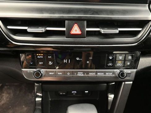 Used 2025 Kia Seltos S image 22