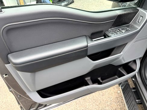 Used 2022 Ford F150 XLT w/ Equipment Group 302A High image 14