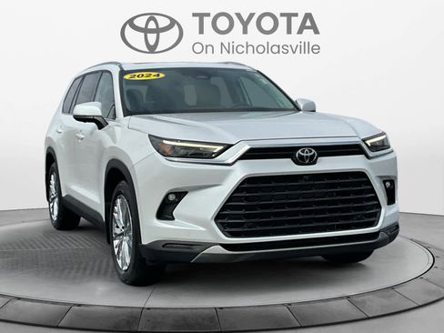 Used 2024 Toyota Grand Highlander Platinum image 7