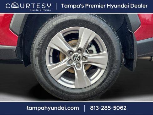 Used 2024 Toyota RAV4 XLE image 5