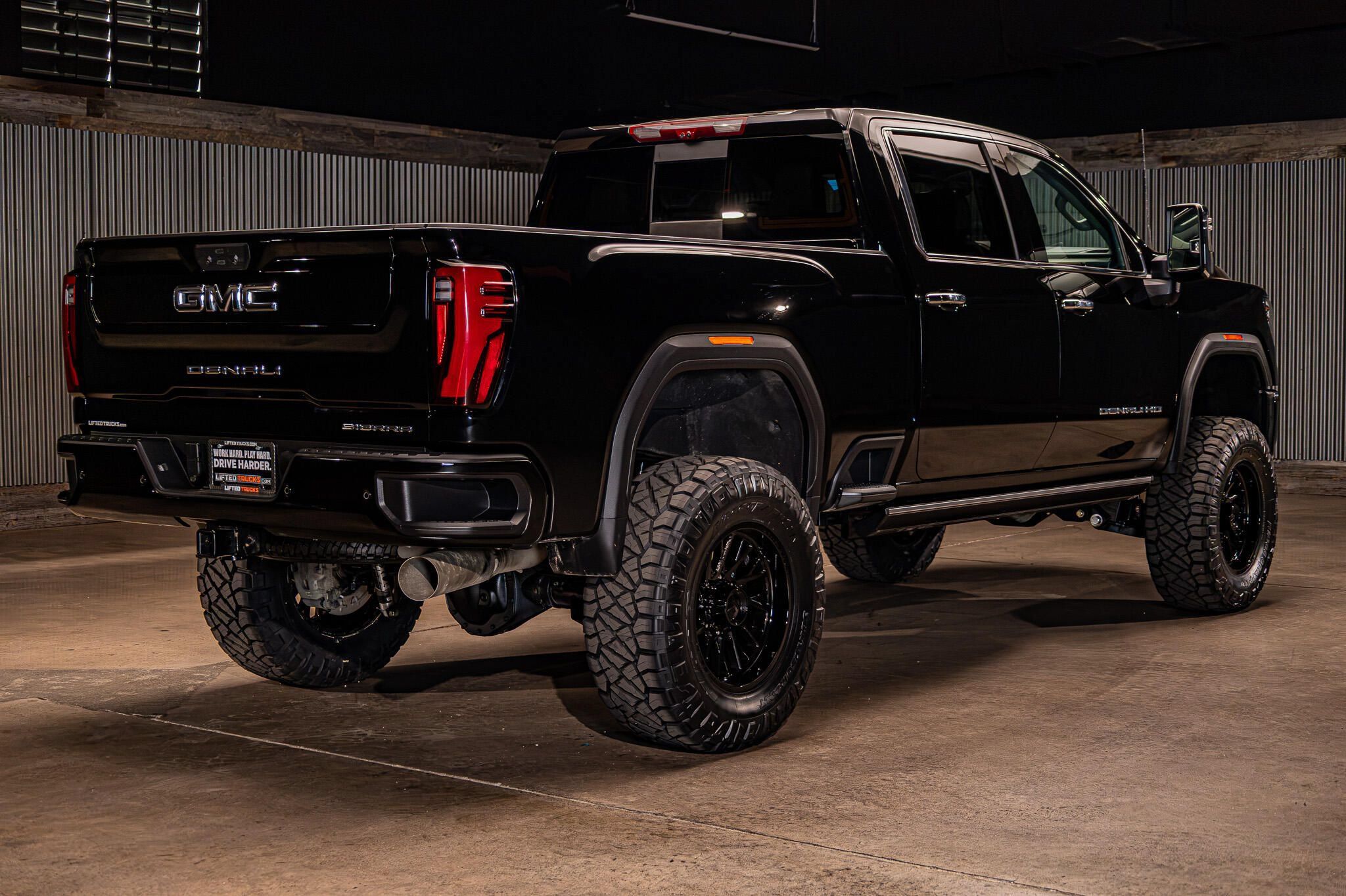 Used 2026 GMC Sierra 3500 Denali w/ Denali Reserve Package AWD/4WD image 10