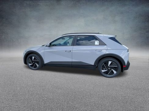 New 2025 Hyundai Ioniq 5 SEL image 14