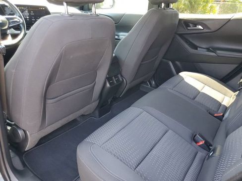 Used 2025 Chevrolet Equinox LT AWD/4WD image 11