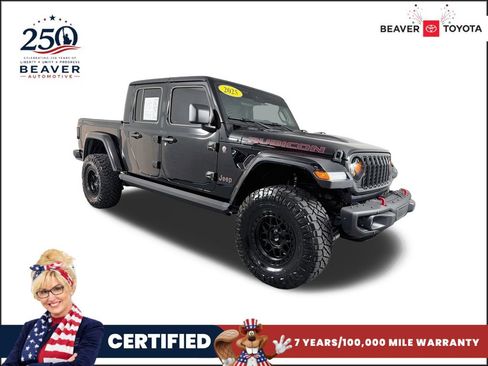 Used 2025 Jeep Gladiator Rubicon w/ Safety Group AWD/4WD image 1