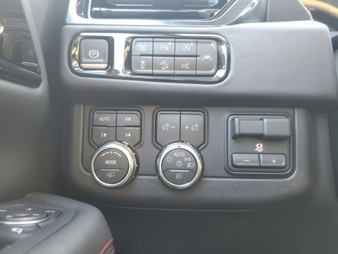 New 2026 GMC Yukon AT4 Ultimate image 30