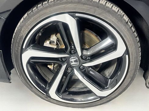Used 2018 Honda Accord Sport image 36