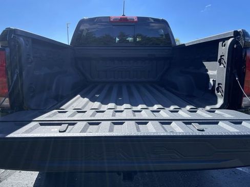 Used 2023 Chevrolet Colorado ZR2 w/ ZR2 Convenience Package III image 26