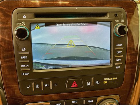 Used 2014 Buick Enclave Leather w/ Trailering Provision Package AWD/4WD image 23