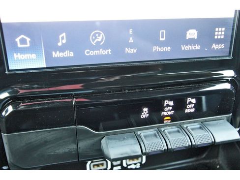 Used 2025 RAM 1500 Big Horn AWD/4WD image 28