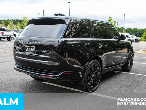 Used 2025 Land Rover Range Rover SE AWD/4WD image 5