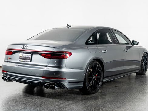 Used 2022 Audi S8 4.0T w/ S8 Executive Package image 10