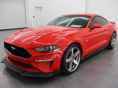 Used 2020 Ford Mustang GT Premium RWD image 7