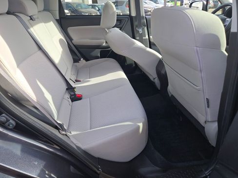 Used 2015 Subaru Forester 2.5i Premium image 9