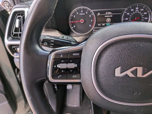 Used 2022 Kia Sorento S w/ Panoramic Sunroof Package AWD/4WD image 29