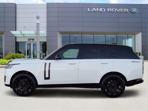 New 2026 Land Rover Range Rover SE image 3