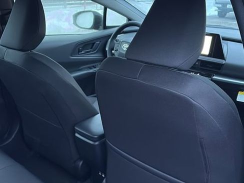 New 2026 Toyota Prius LE image 24