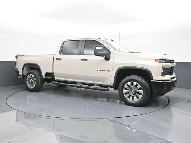 New 2026 Chevrolet Silverado 2500 Custom w/ Custom Value Package AWD/4WD image 14