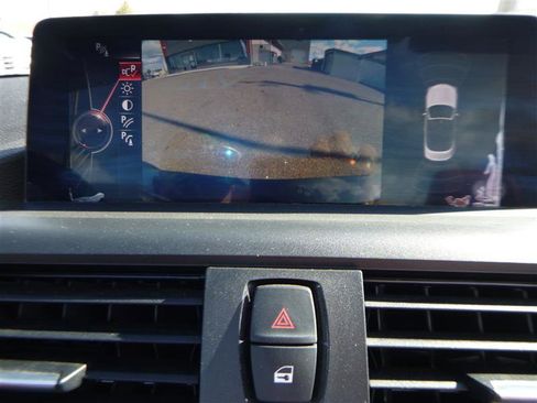 Used 2015 BMW M235i Convertible image 18