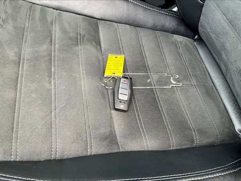 Used 2023 Mitsubishi Outlander SE image 14