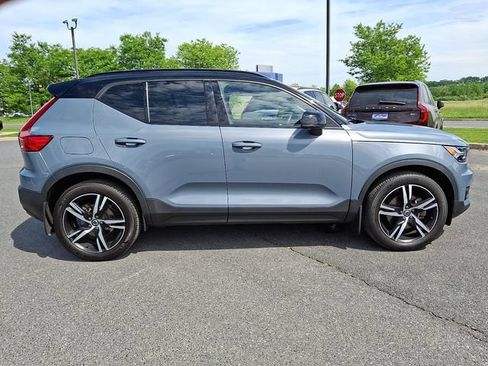 Used 2021 Volvo XC40 T5 R-Design w/ Climate Package AWD/4WD image 7