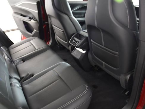 Used 2024 Cadillac Lyriq Luxury image 21