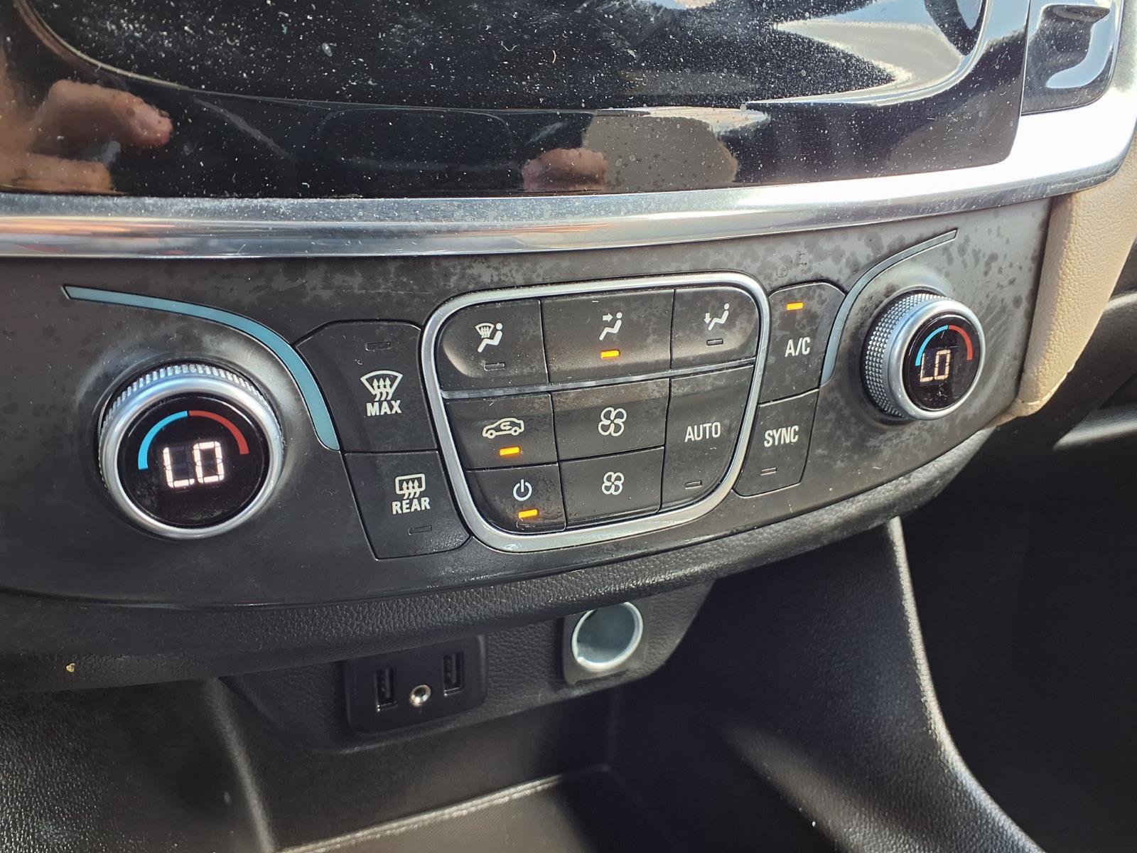 Used 2023 Chevrolet Traverse LS w/ Safety Package FWD image 7