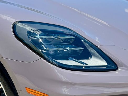 Used 2025 Porsche Panamera 4 AWD/4WD image 67
