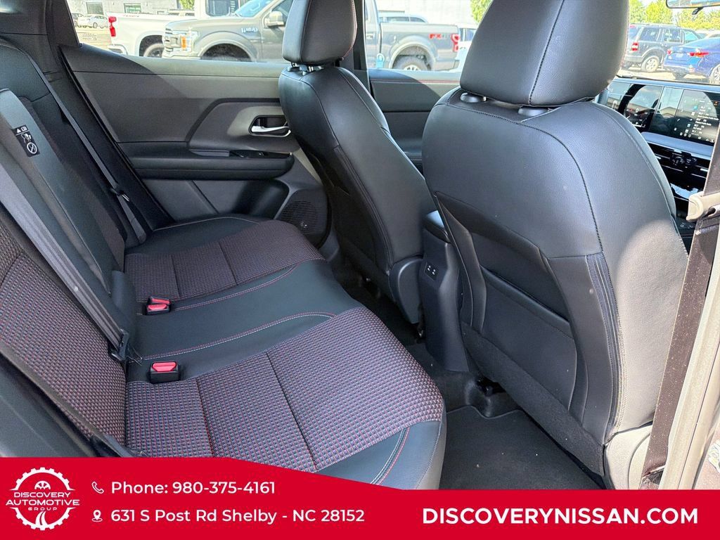 Certified 2026 Nissan Kicks SR w/ Cold Weather Package FWD image 35