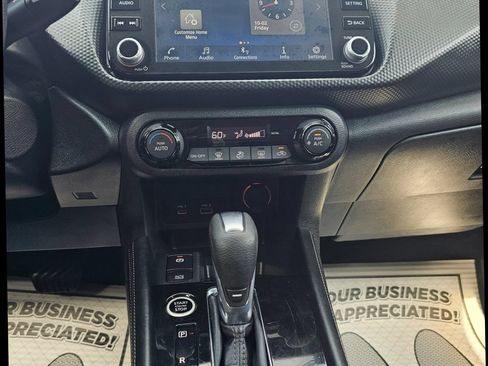 Used 2022 Nissan Kicks SV FWD image 26